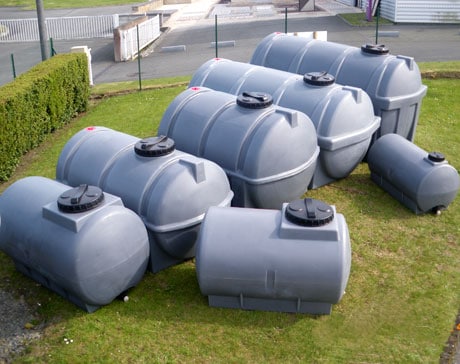 Liquid fertiliser tanks